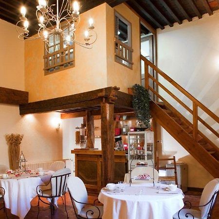 Hotel Les Remparts Mirepoix  Exterior photo